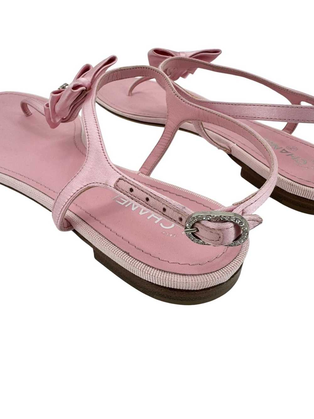 Chanel Pink Satin Bow Thong Sandals - Picture 8 of 10